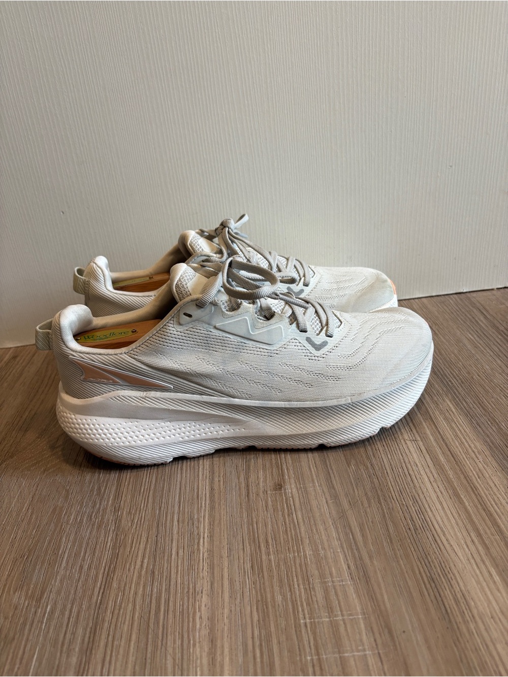 Altra FWD VIA Road Running Comfy Shoes Women's Size 9.5 Light Gray/Orange